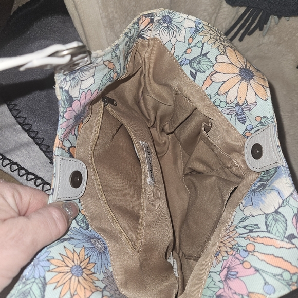 Sakroots - Picture 2 of 2